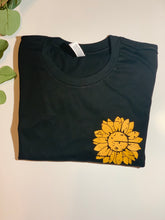 Load image into Gallery viewer, Pocket Sunflower
